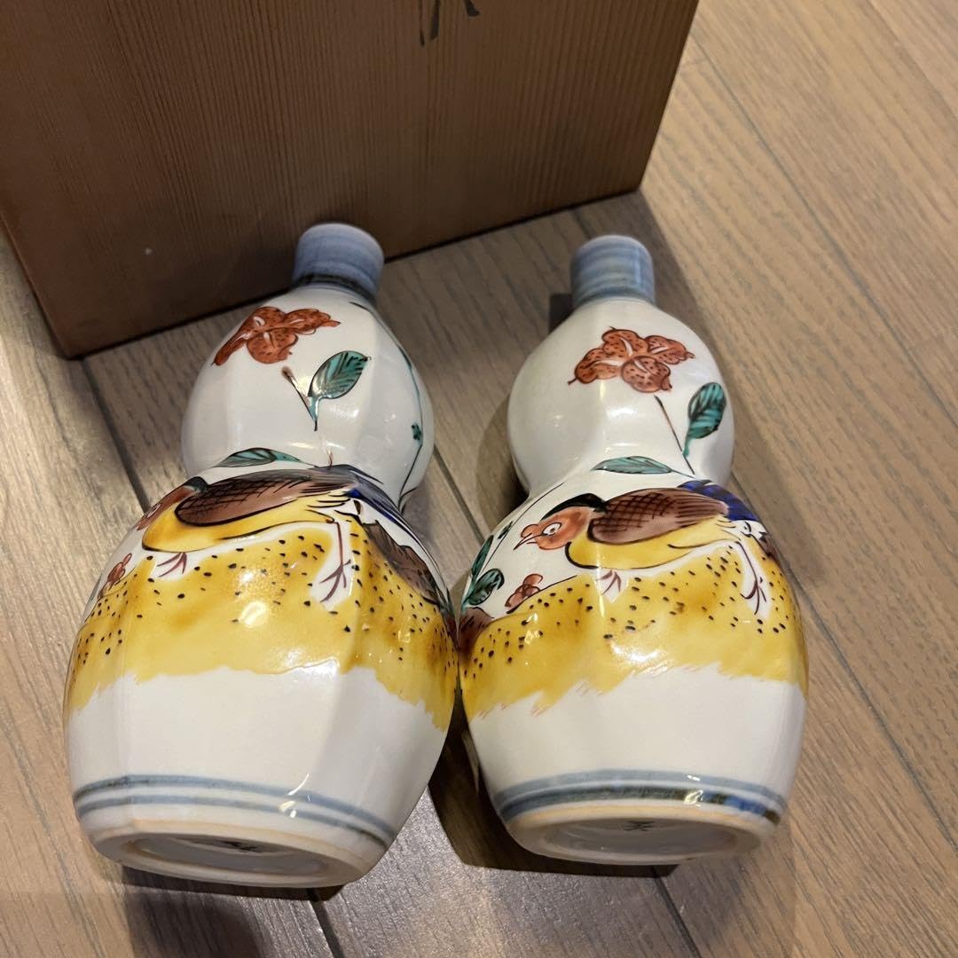 Amazon.co.jp: 九谷焼名工 浅蔵五十吉 徳利2個 綺麗 専用木箱付